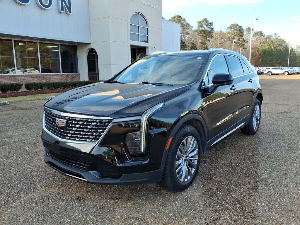 Used 2024 Cadillac XT4 AWD Premium Luxury Sport Utility