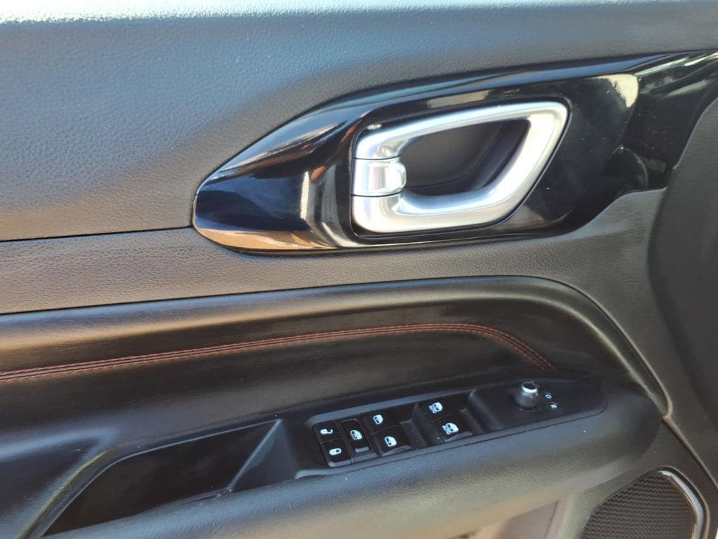 2025 Jeep Compass Trailhawk - Photo 10