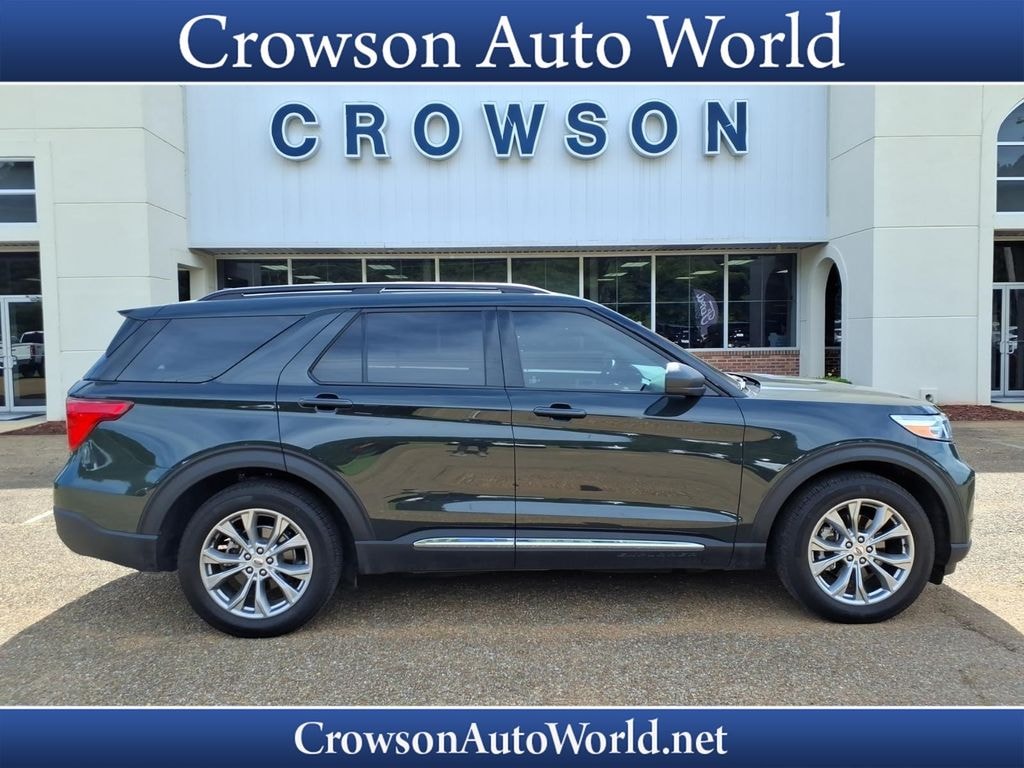 Used 2024 Ford Explorer XLT Sport Utility