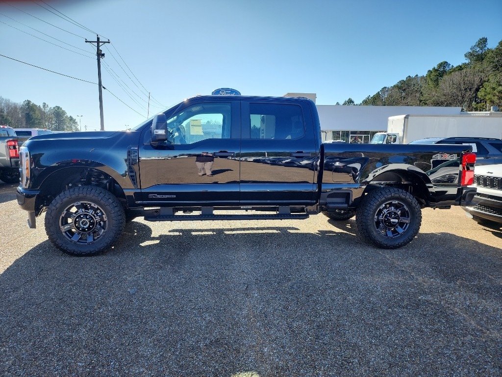 New 2025 Ford F-250 XL Crew Cab