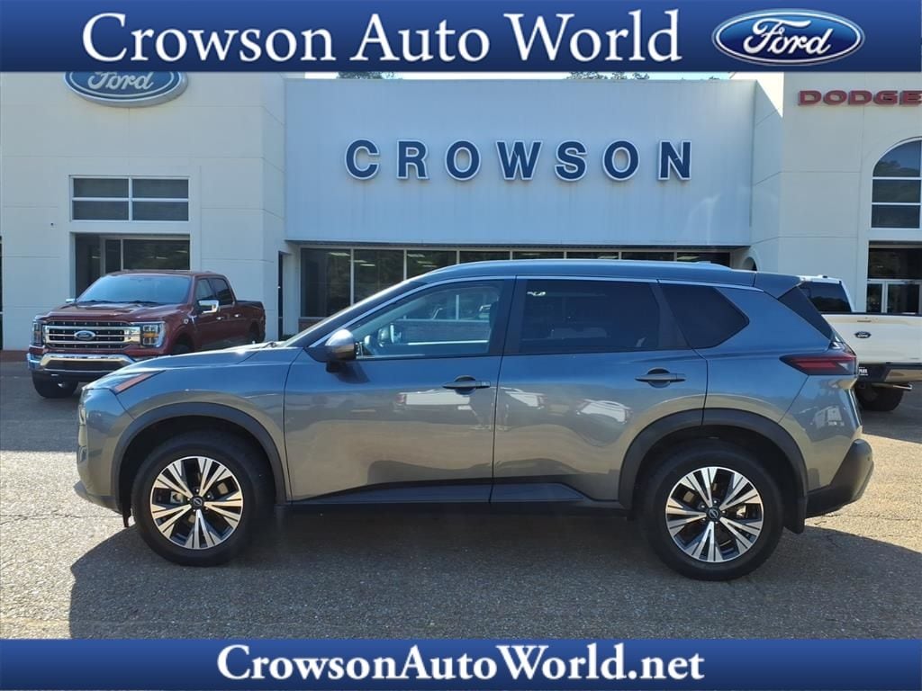 Used 2022 Nissan Rogue SV SUV