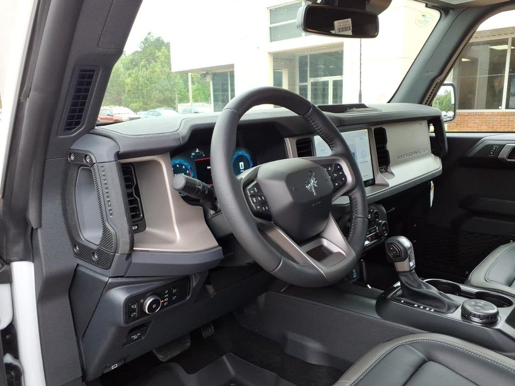 2025 Ford Bronco 4-Door Outer Banks - Photo 9