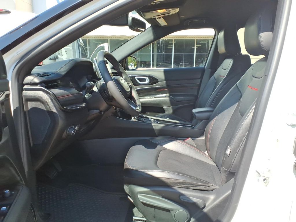 2025 Jeep Compass Trailhawk - Photo 18