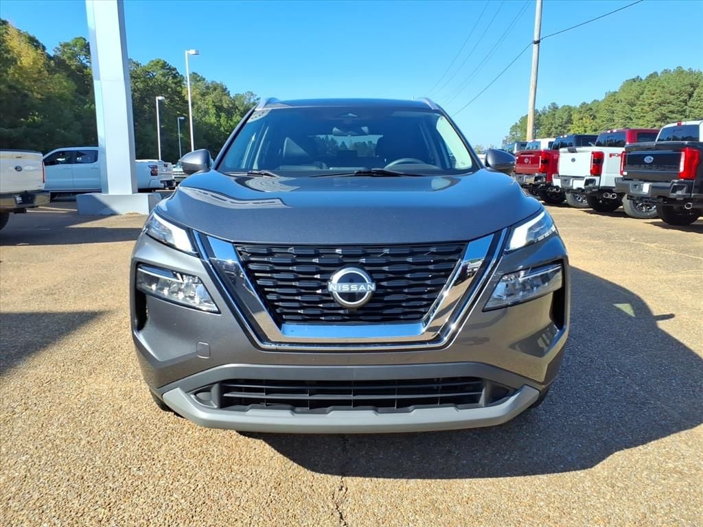 Used 2022 Nissan Rogue SV SUV