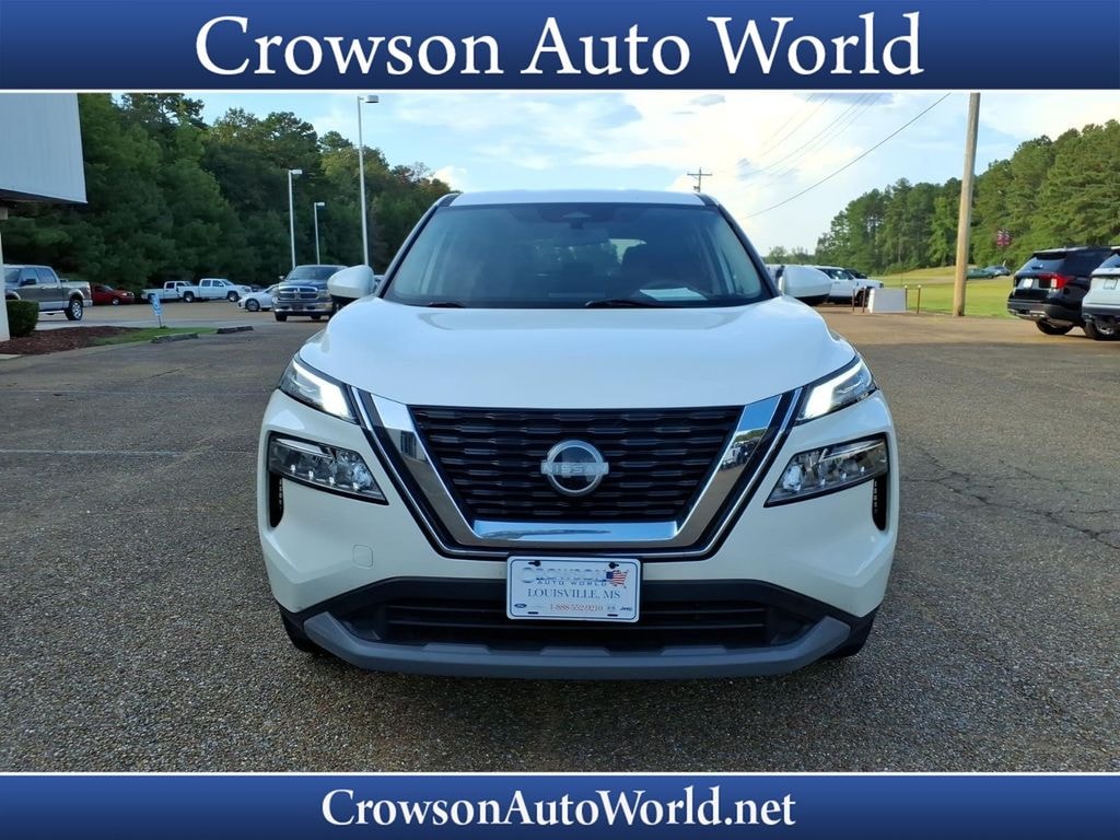 Used 2023 Nissan Rogue SV Sport Utility