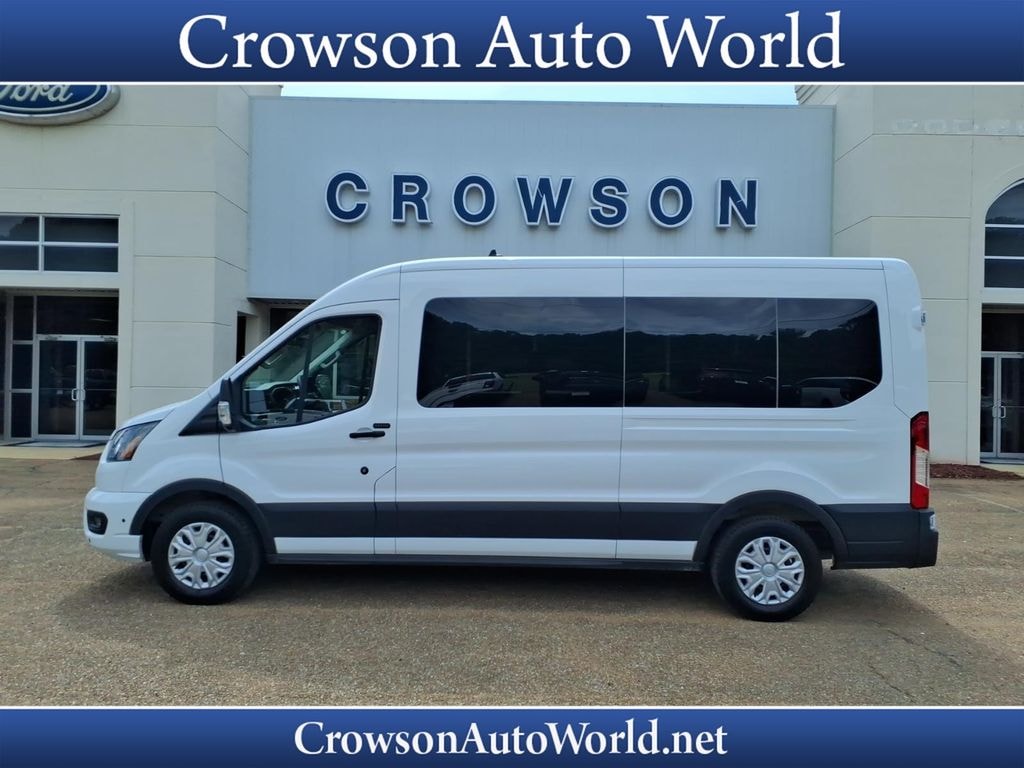 Used 2025 Ford Transit Wagon XLT Wagon