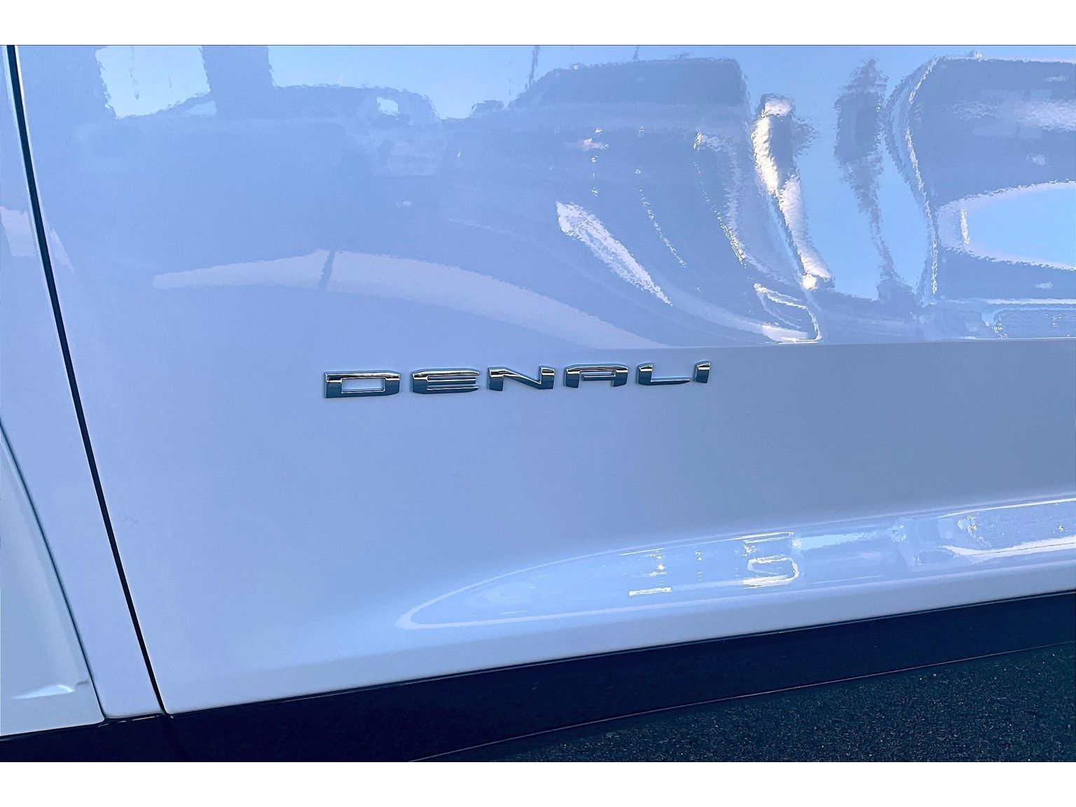 2027 GMC Acadia Denali Ultimate - Photo 9