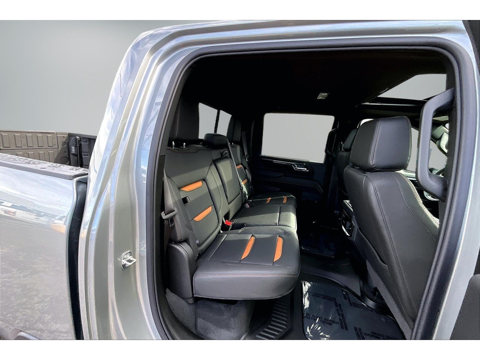 2026 GMC Sierra 3500HD AT4 - Photo 10