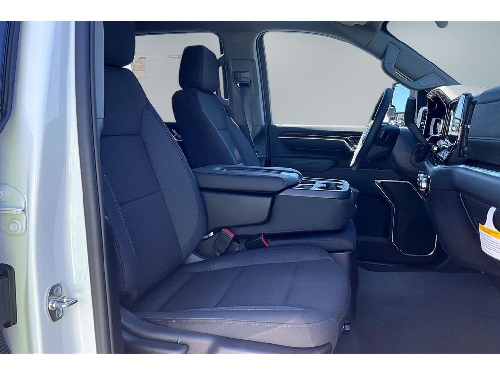 2026 GMC Sierra 3500HD SLE - Photo 11