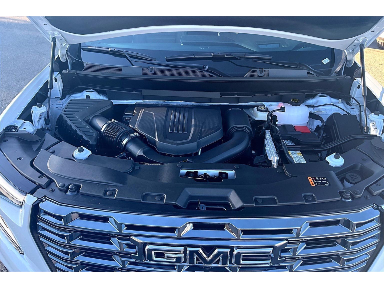 2027 GMC Acadia Denali Ultimate - Photo 12