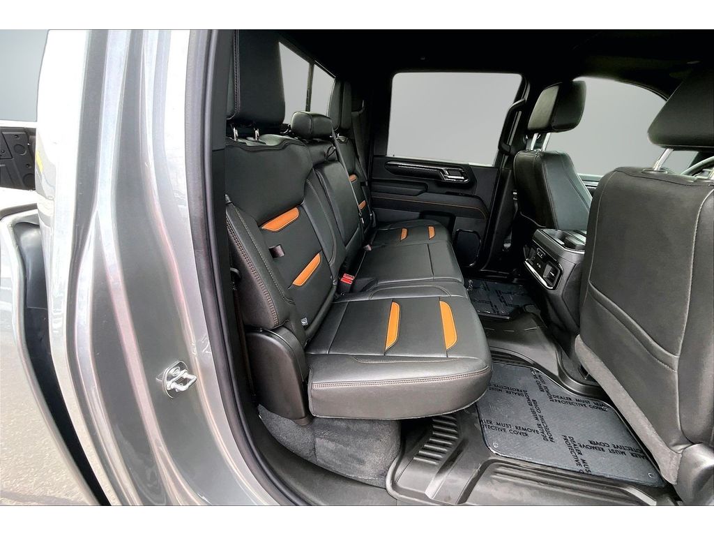 2026 GMC Sierra 3500HD AT4 - Photo 10