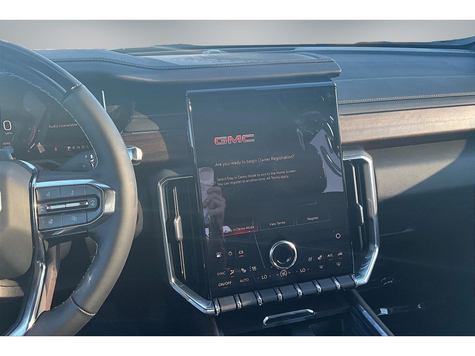 2027 GMC Acadia Denali Ultimate - Photo 6