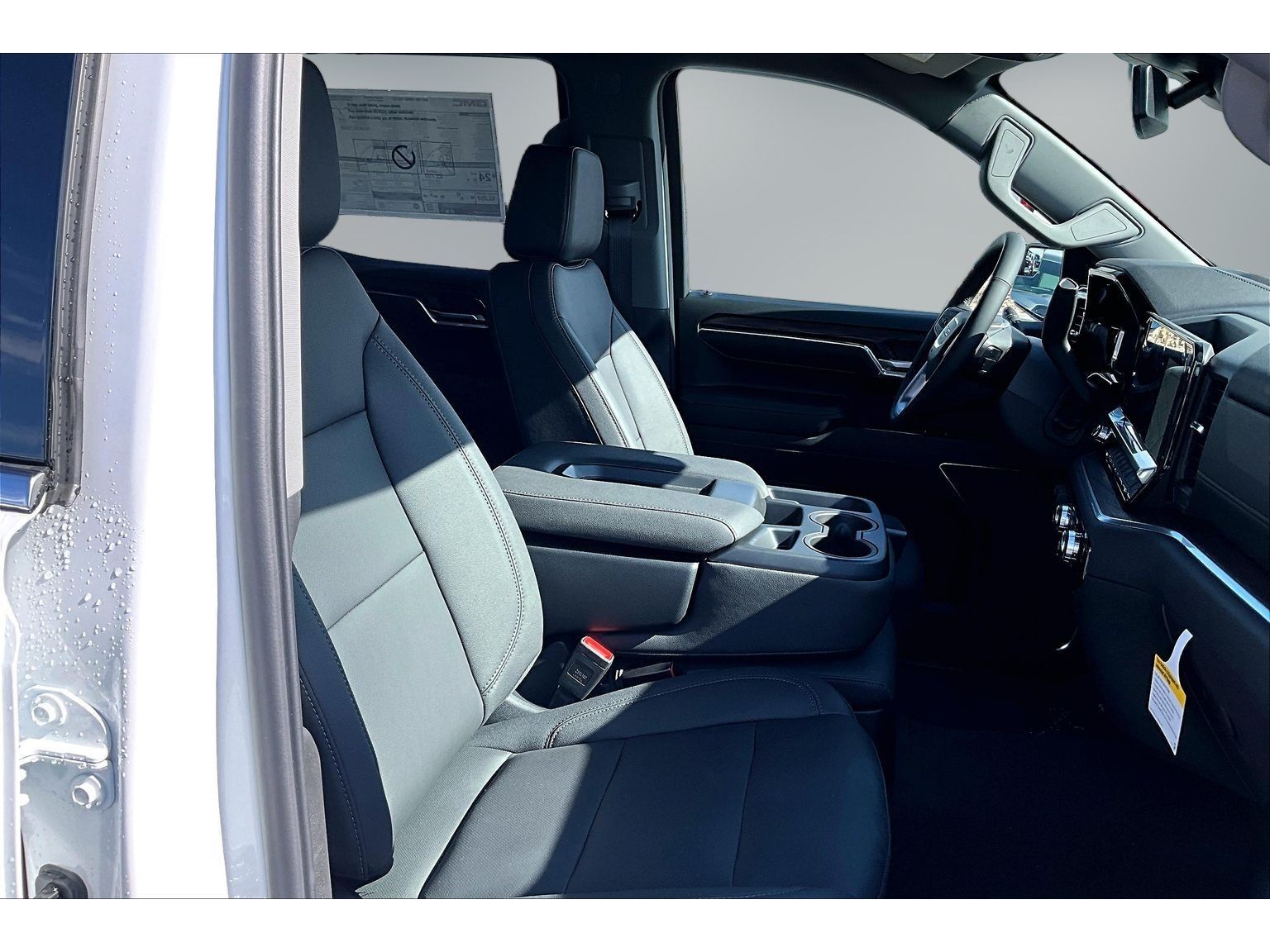2026 GMC Sierra 1500 SLT - Photo 11