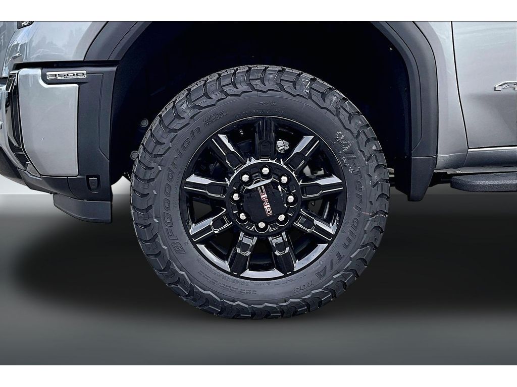 2026 GMC Sierra 3500HD AT4 - Photo 13
