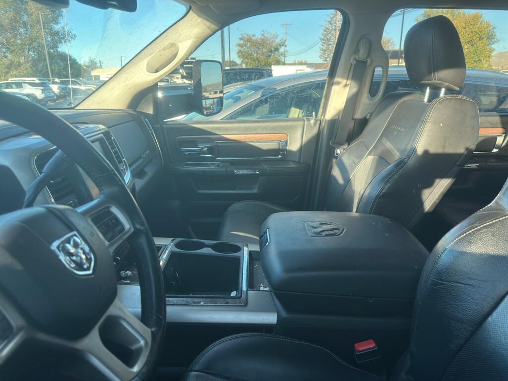 2014 Ram 2500 Laramie photo 3