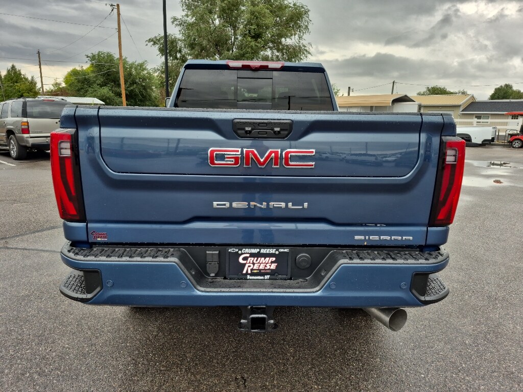 2026 Gmc Sierra 3500 HD Denali photo 3