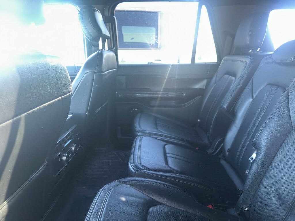 2019 Ford Expedition MAX Limited photo 4
