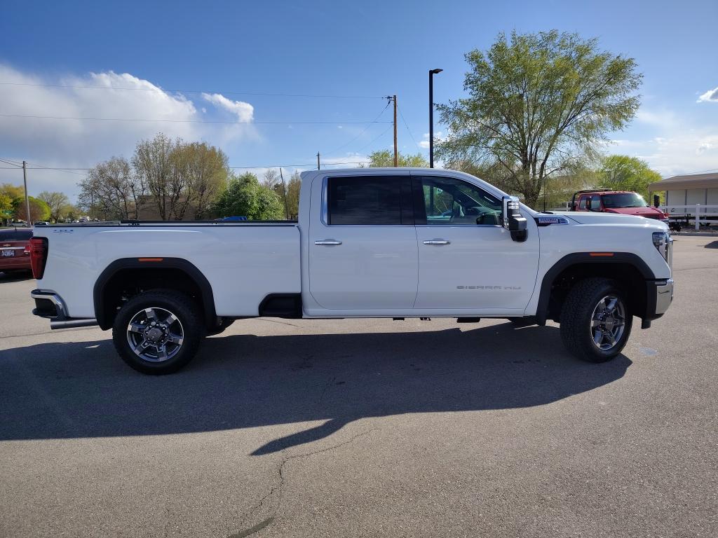 2025 Gmc Sierra EV SLT photo 2