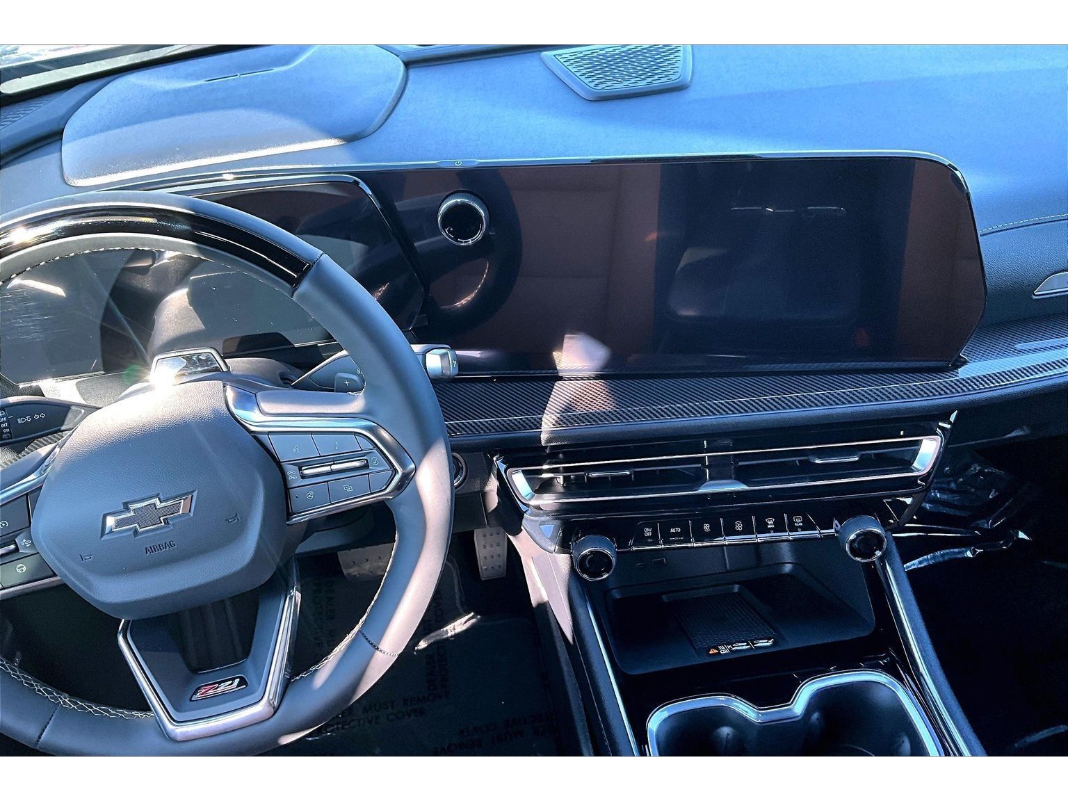 2027 Chevrolet Traverse Z71 - Photo 6