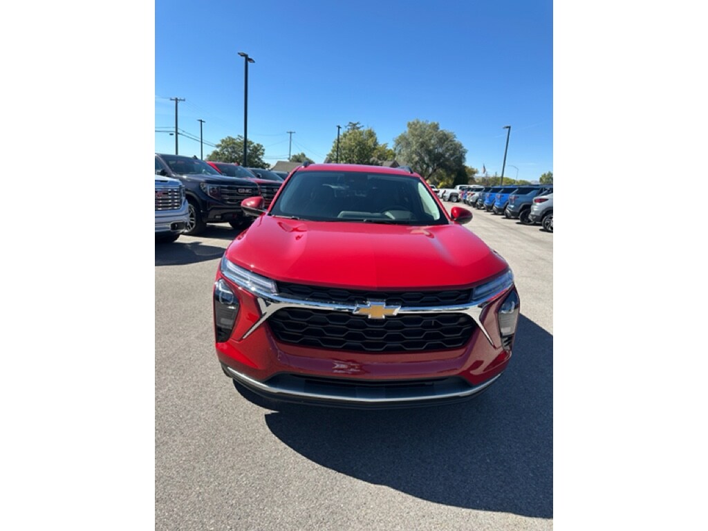 New 2026 Chevrolet Trax LT SUV