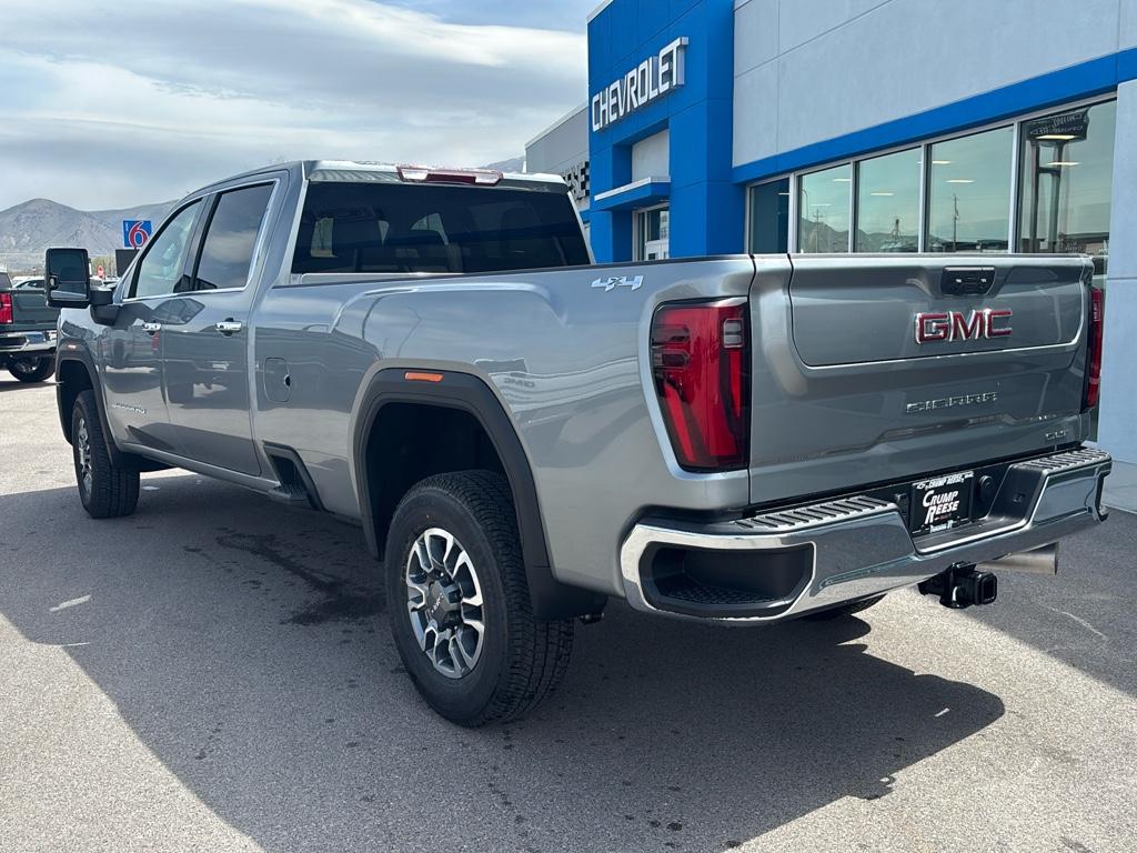 2025 Gmc Sierra 3500 HD SLT photo 3
