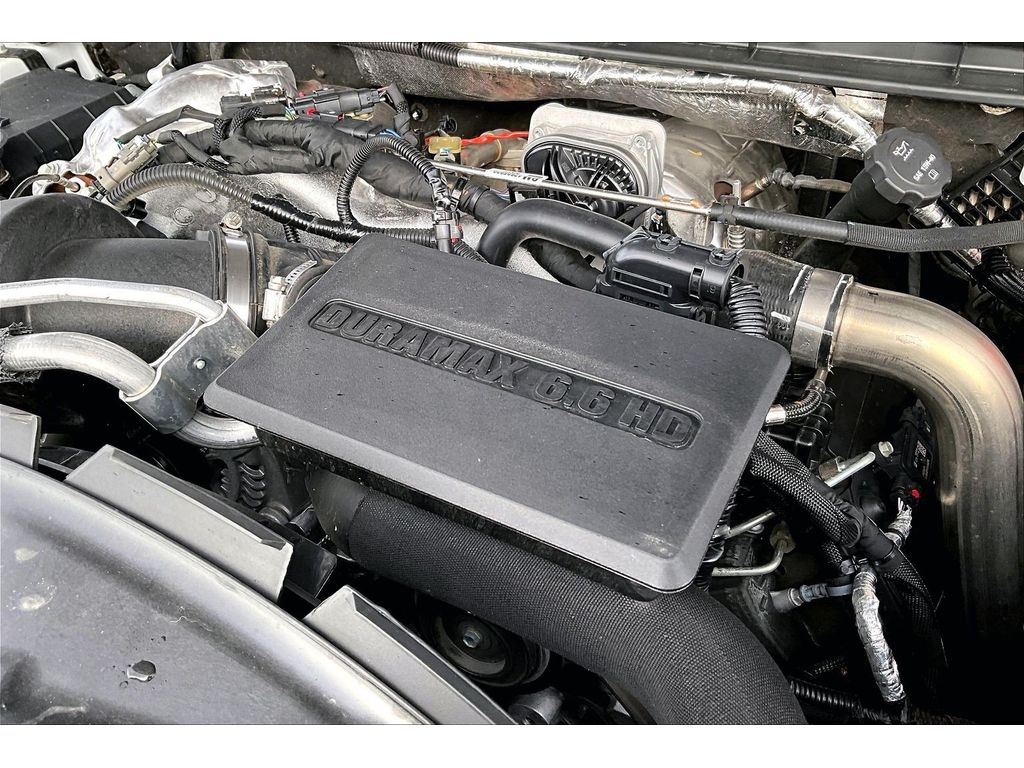 2024 Chevrolet Silverado 3500HD LT - Photo 31