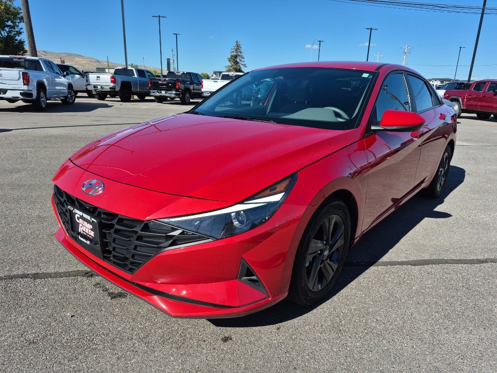 2022 Hyundai Elantra SEL