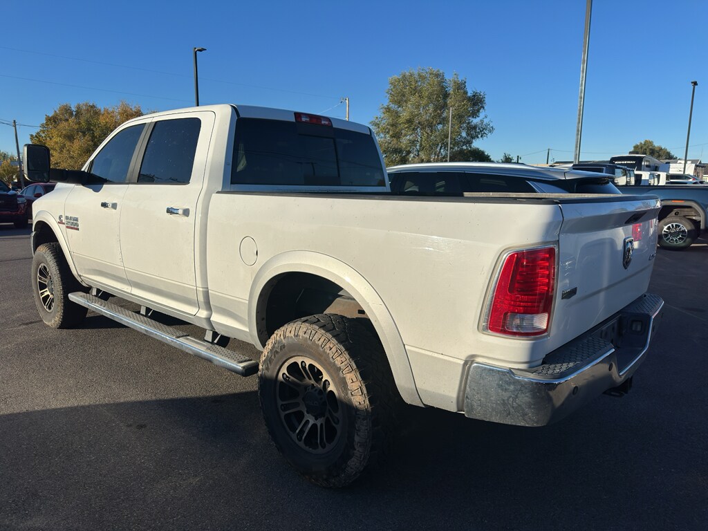 2014 Ram 2500 Laramie photo 2