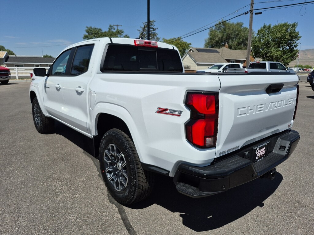 2026 Chevrolet Colorado Z71 photo 3