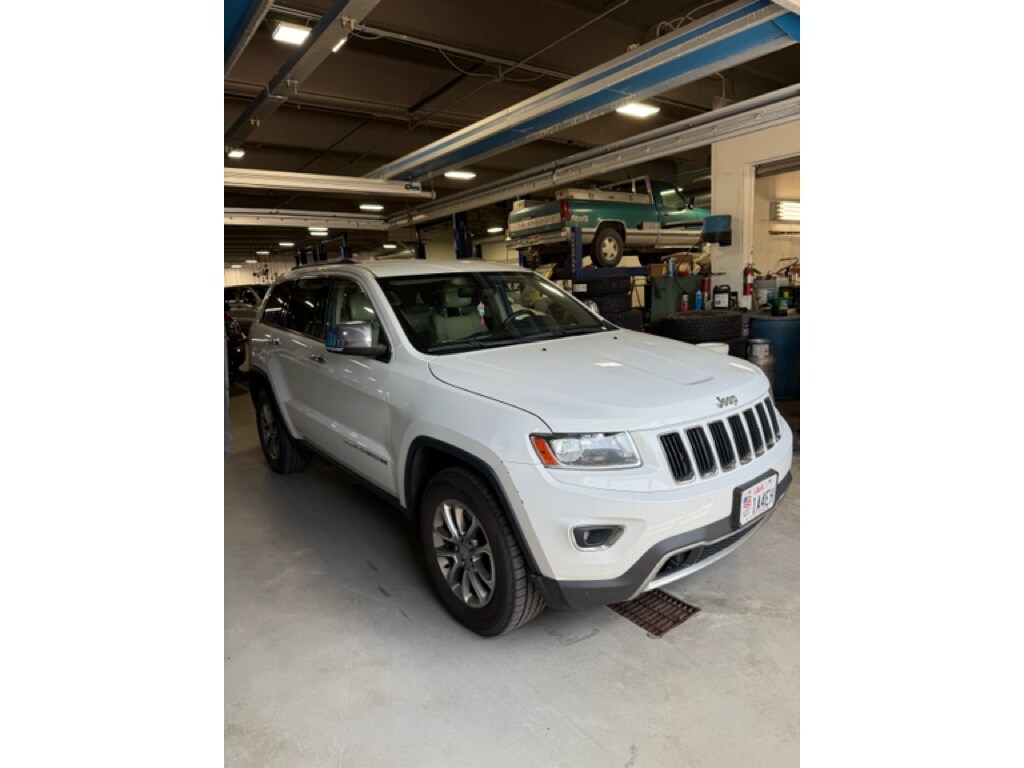 2014 Jeep Grand Cherokee Limited photo 2