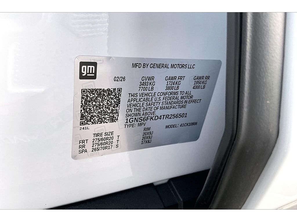 2026 Chevrolet Suburban Premier - Photo 8