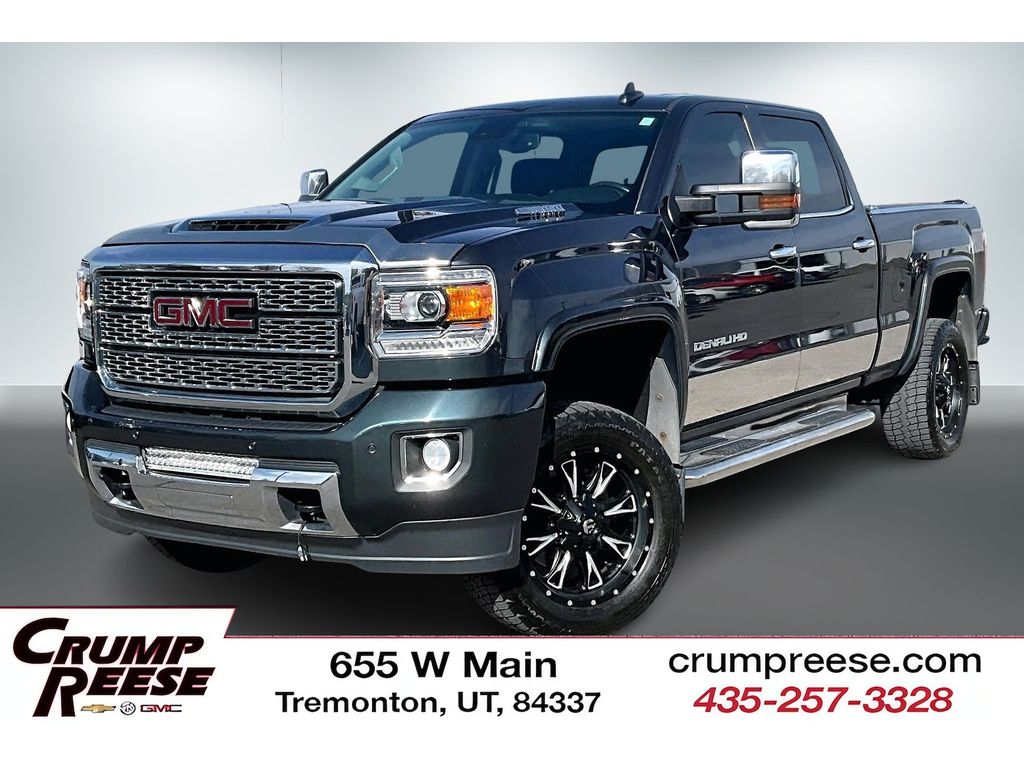 2018 GMC Sierra 4WD Crew Cab Standard Box Denali's photo