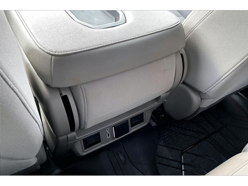2024 Chevrolet Silverado 3500HD LT - Photo 11