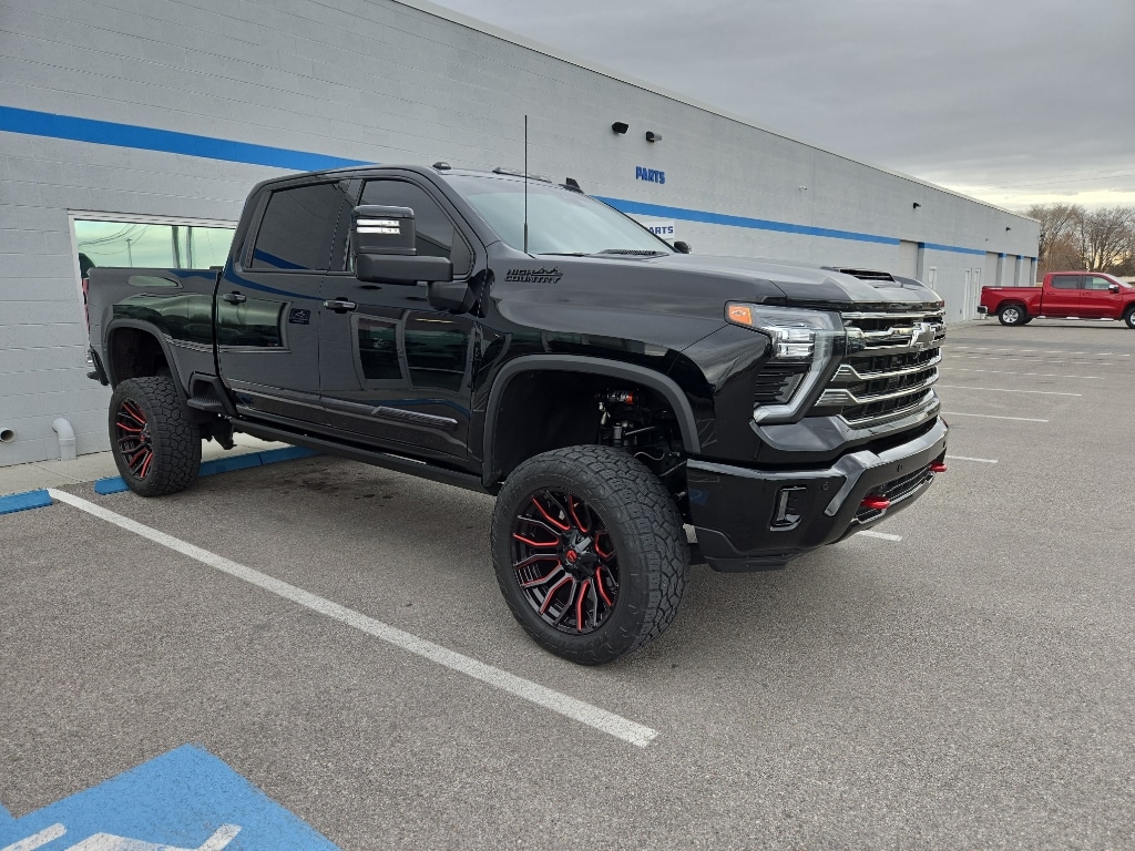 2024 Chevrolet Silverado 2500HD High Country's photo