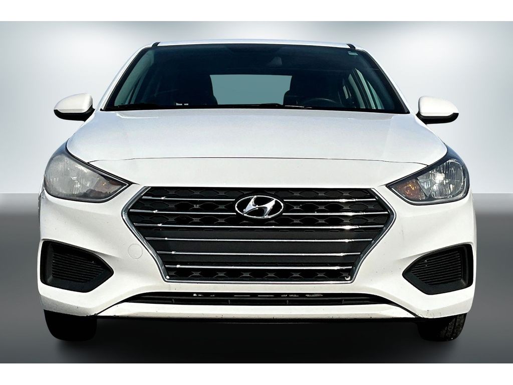 2022 Hyundai Accent SE photo 2