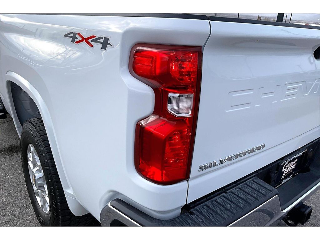 2024 Chevrolet Silverado 3500HD LT - Photo 24