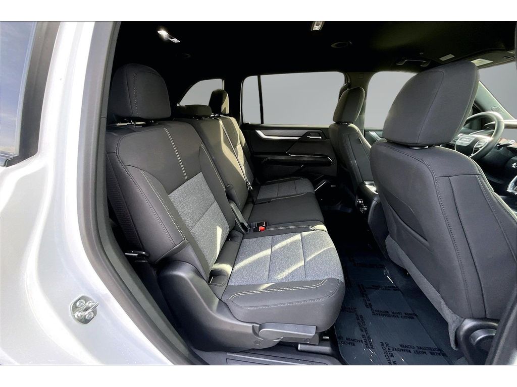 2025 GMC Acadia Elevation - Photo 10