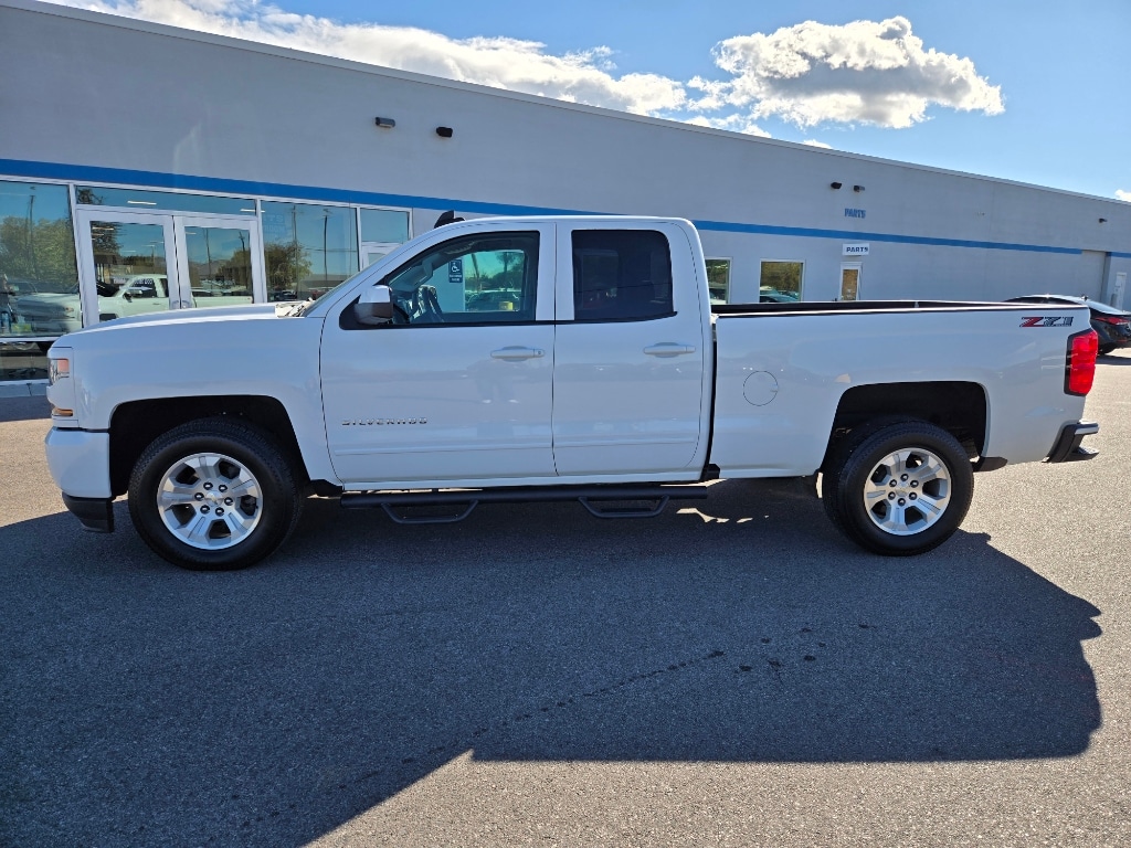 Used 2018 Chevrolet Silverado 1500 LT Truck