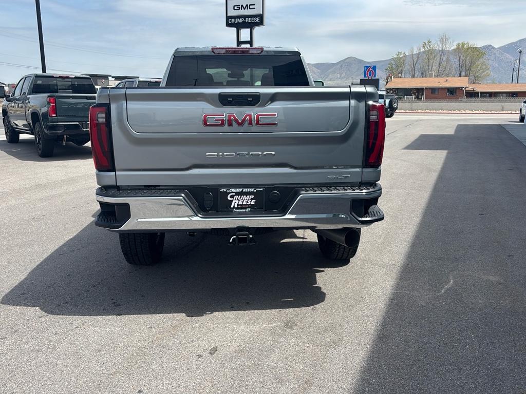 2025 Gmc Sierra 3500 HD SLT photo 4