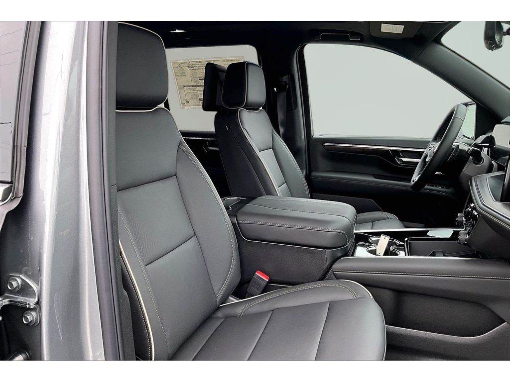 2026 Chevrolet Tahoe Premier - Photo 11