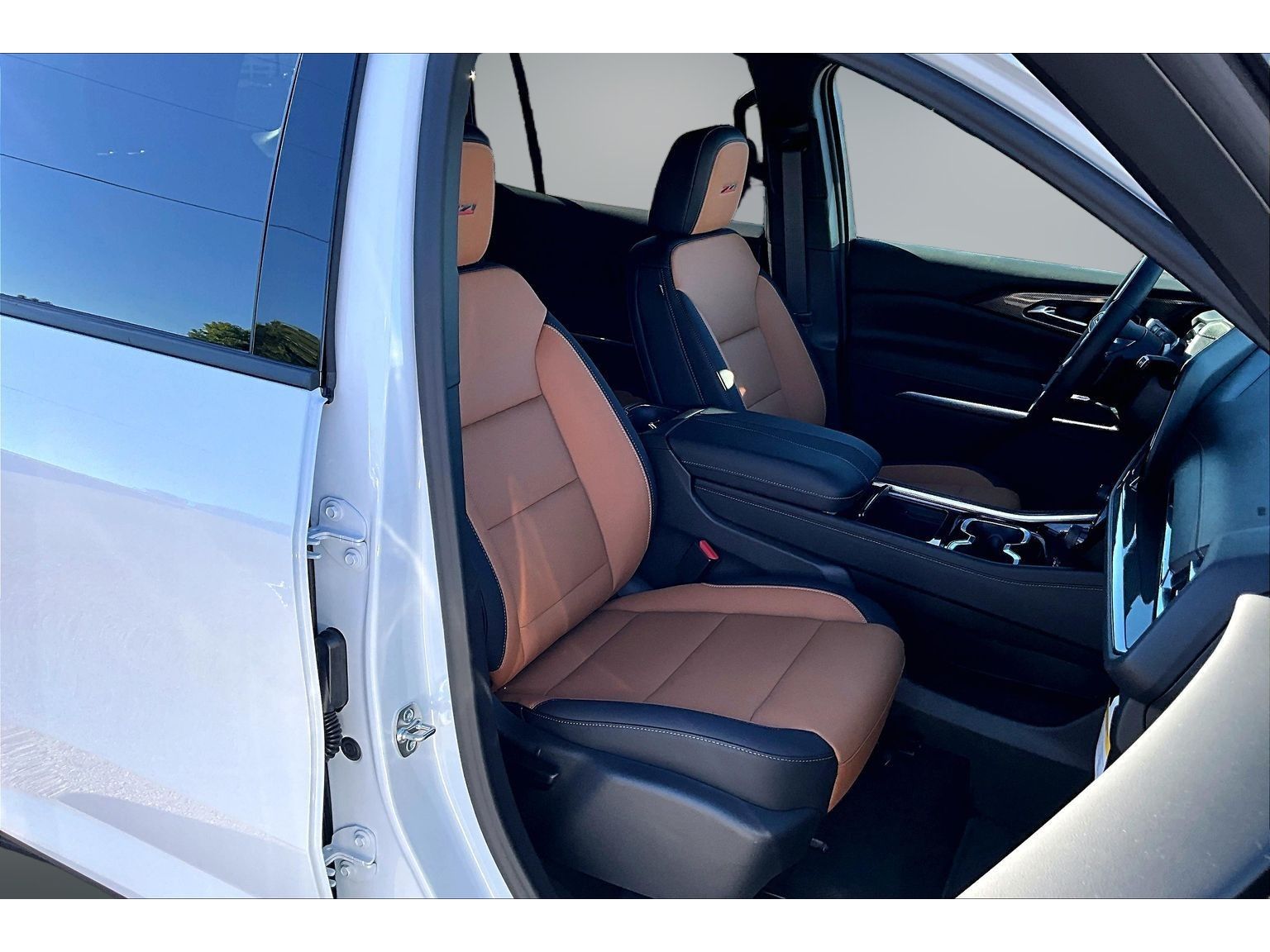 2027 Chevrolet Traverse Z71 - Photo 10