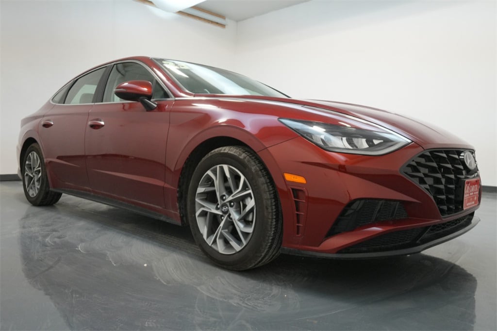 Used 2023 Hyundai Sonata SEL with VIN KMHL14JA1PA301174 for sale in Waterloo, IA
