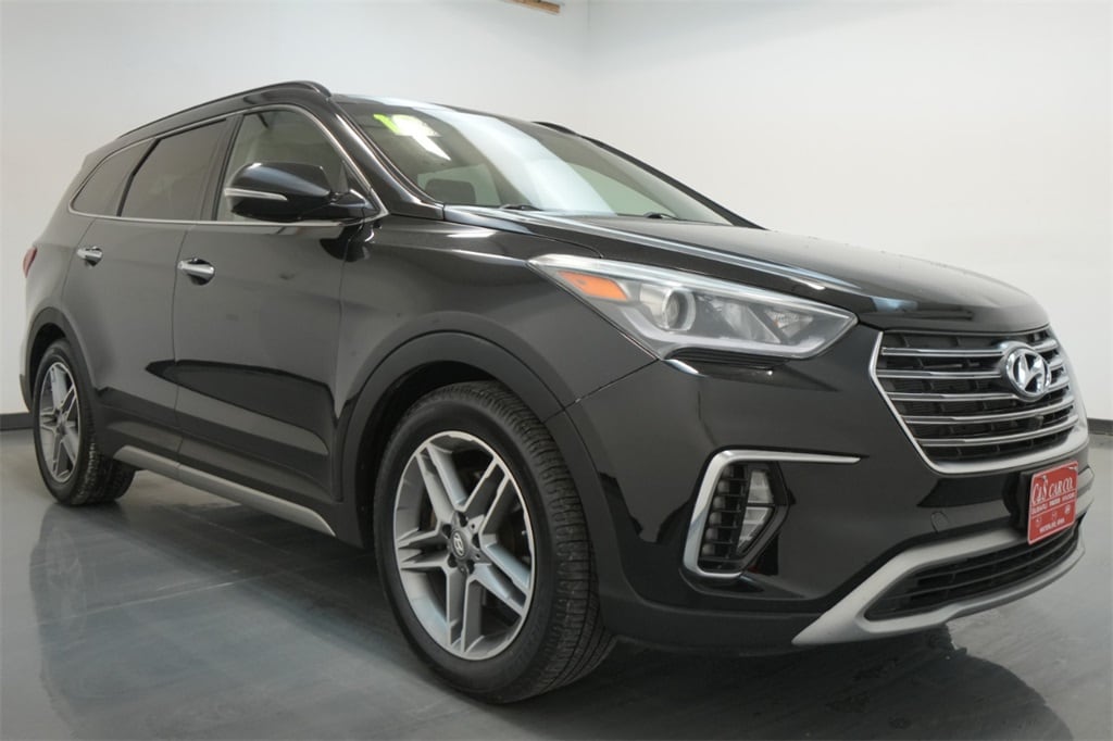 Used 2018 Hyundai Santa Fe Limited Ultimate with VIN KM8SRDHF7JU260237 for sale in Waterloo, IA
