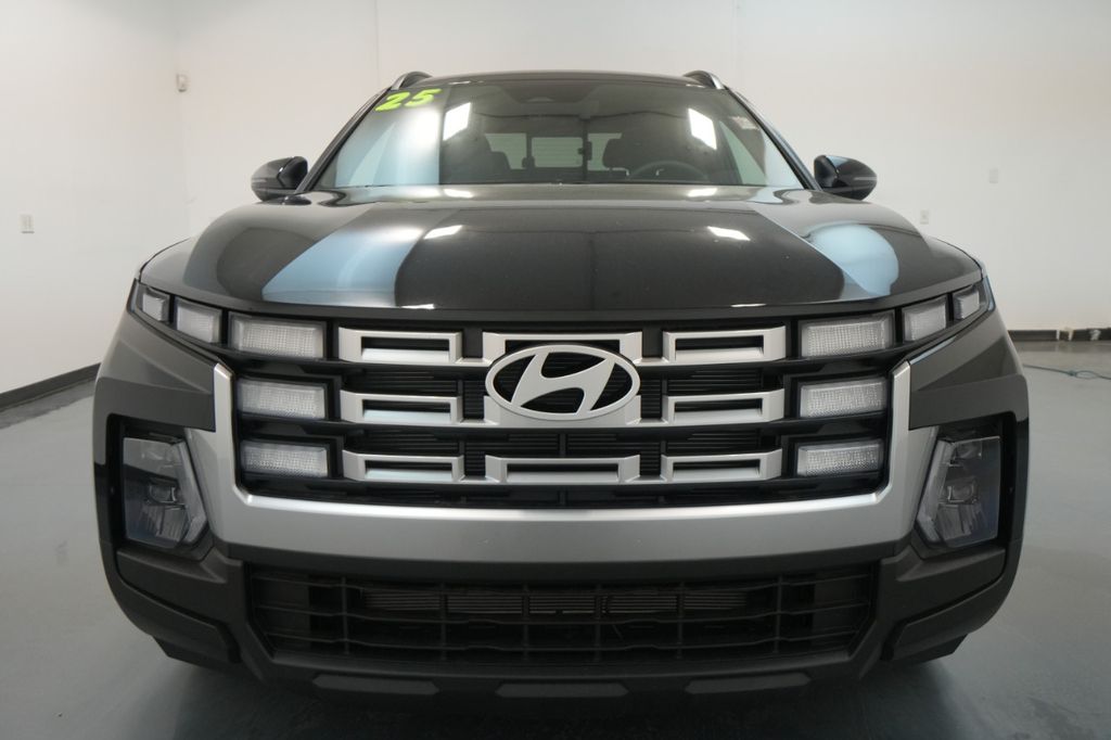 2025 Hyundai Santa Cruz SEL Activity photo 2