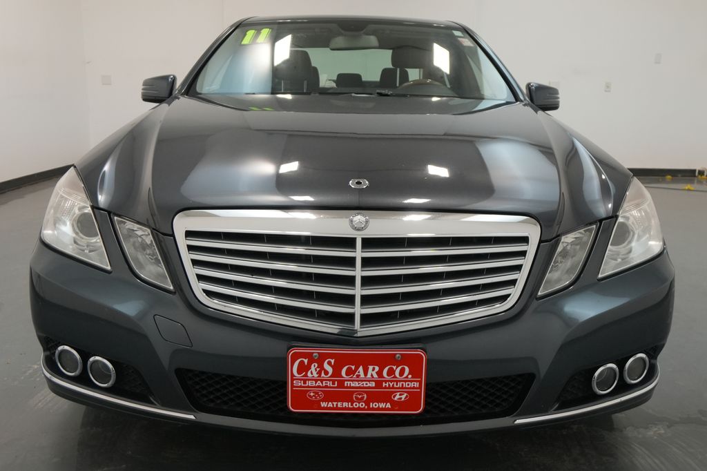 2011 Mercedes Benz E 350 4MATIC photo 2