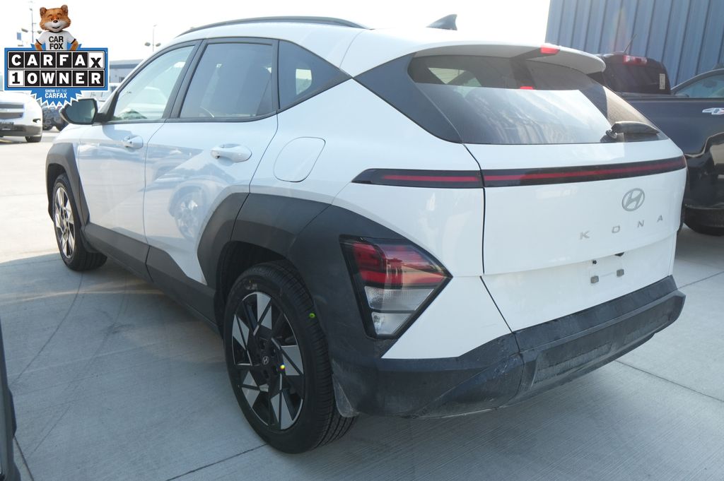 2024 Hyundai Kona SEL - Photo 7