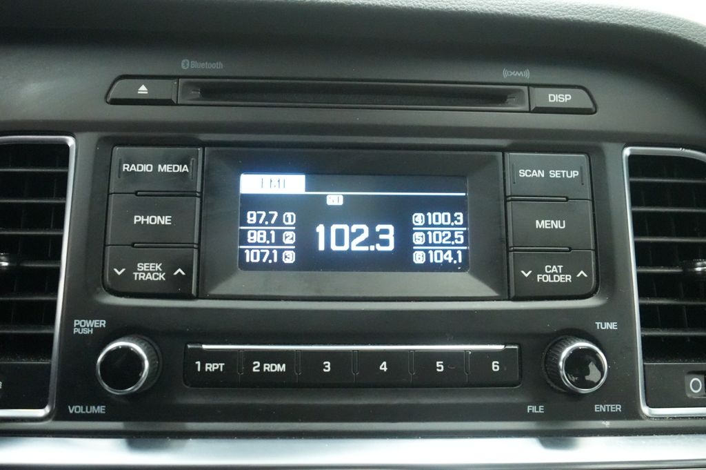 2017 Hyundai Sonata Base - Photo 29