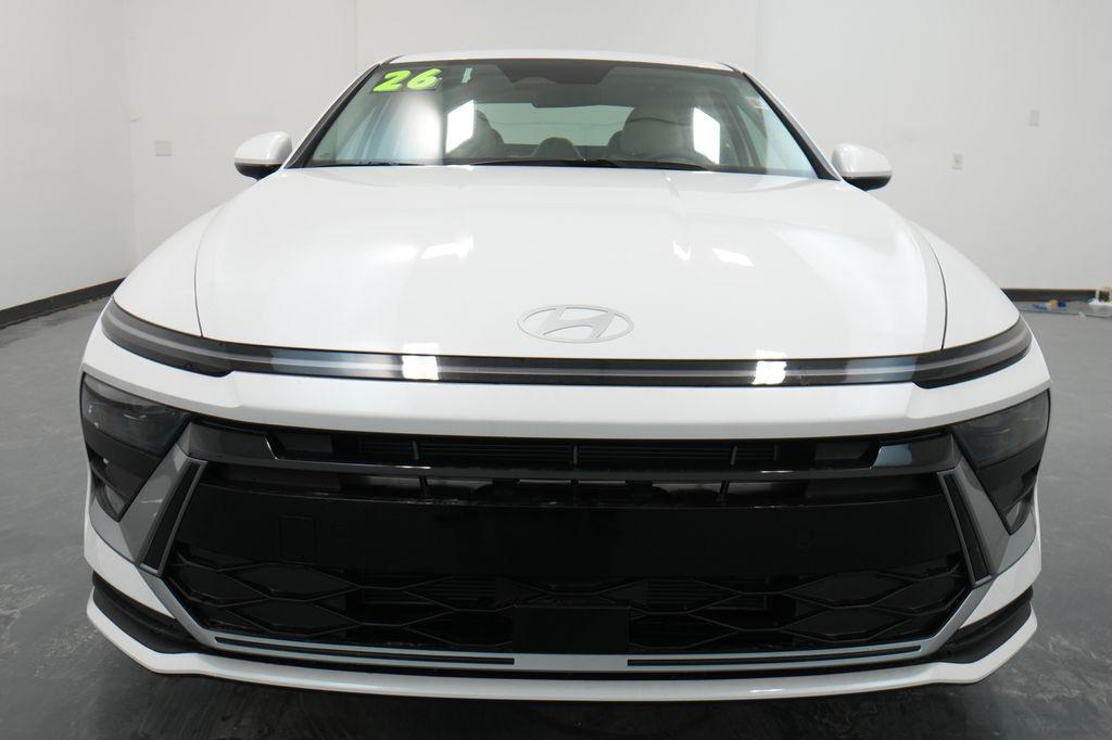 2026 Hyundai Sonata SE photo 2