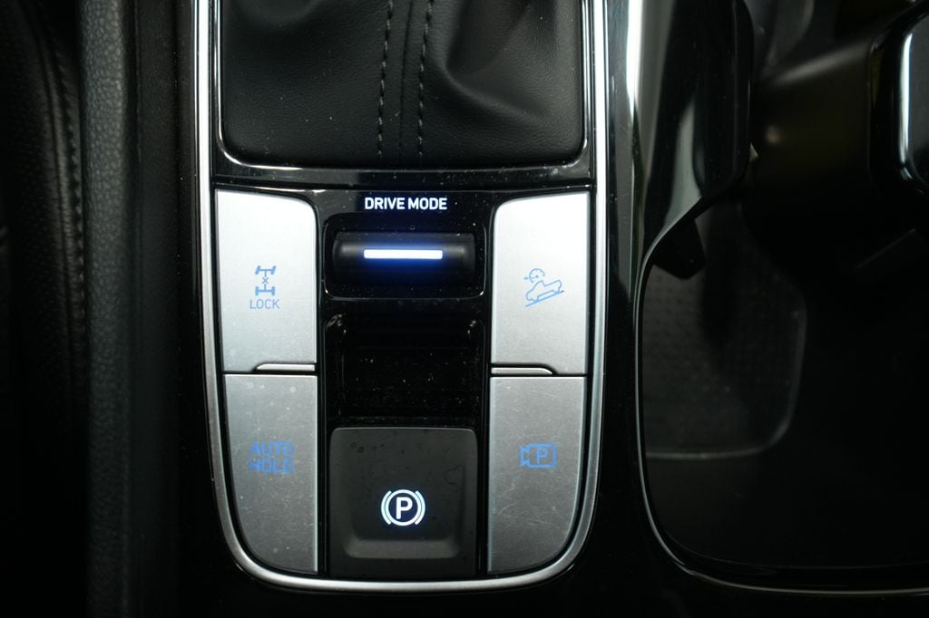 2025 Hyundai Santa Cruz SEL - Photo 28