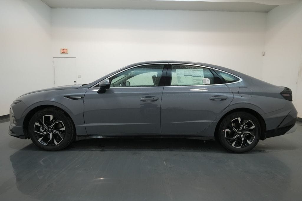 2025 Hyundai Sonata SEL - Photo 6